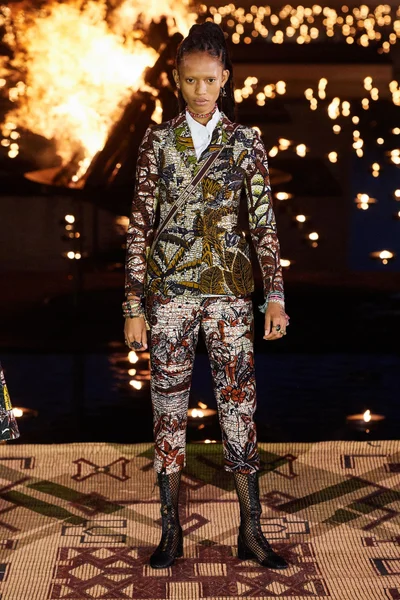 Look 6